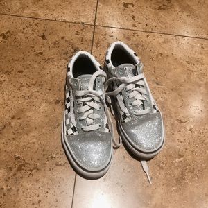 vans, barely worn